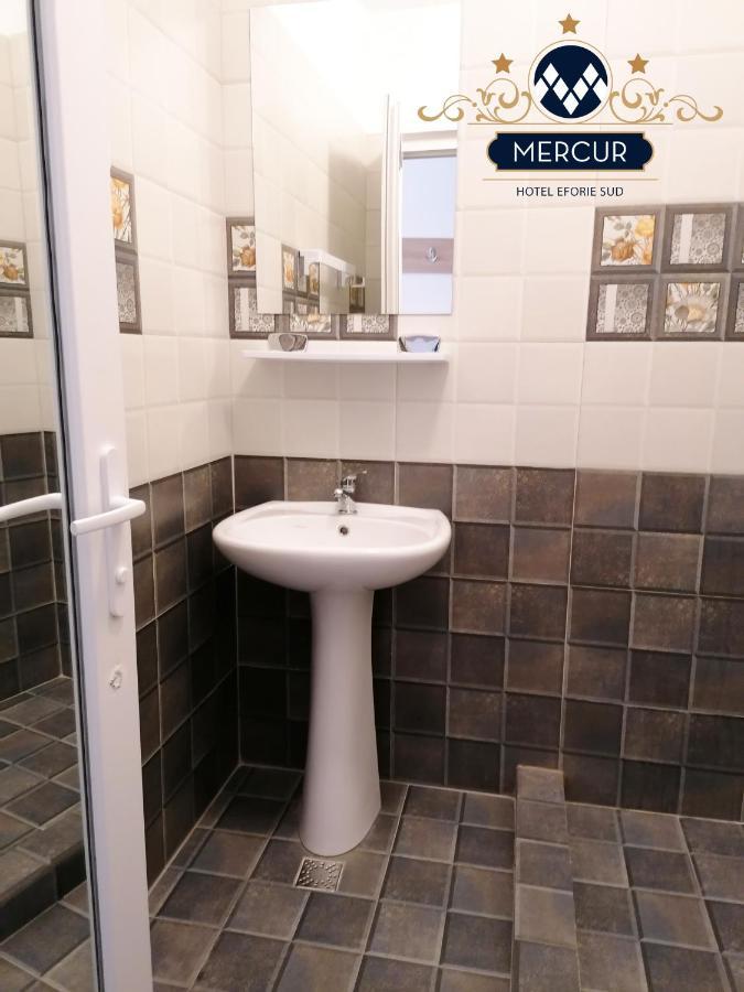 אפורי סוד Hotel Mercur מראה חיצוני תמונה
